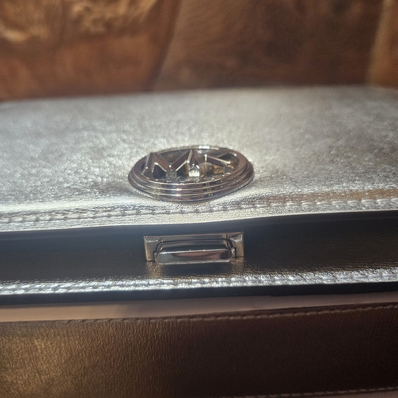 Michael Kors Silver Crossbody Bag - Picture 6 of 14